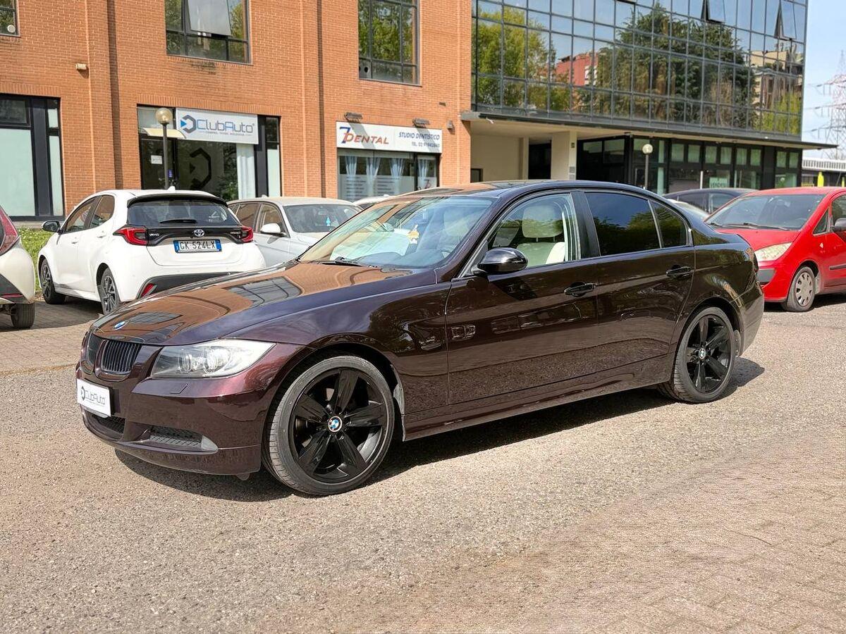 BMW Serie 3 320i Eletta 170cv