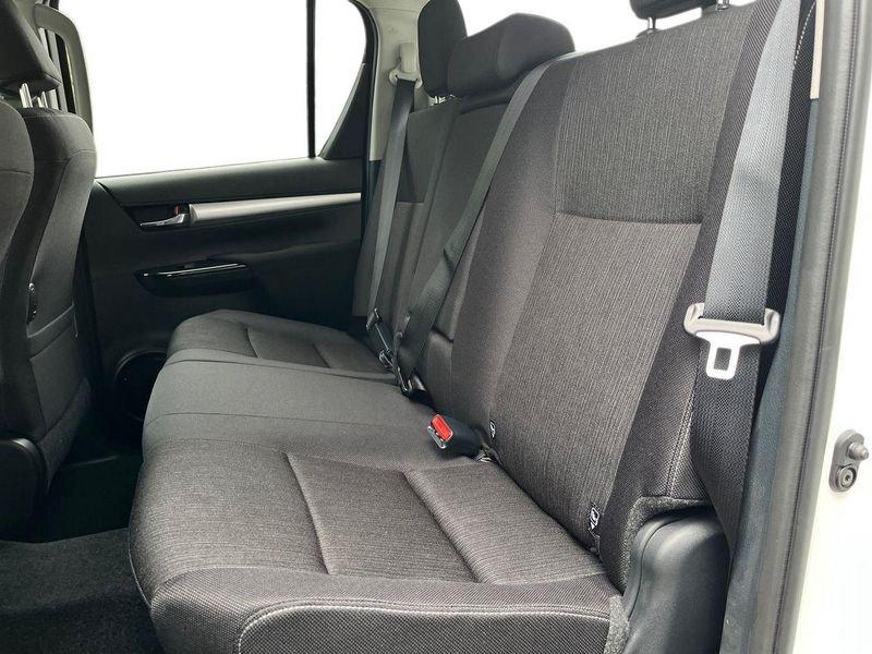 Toyota Hilux doppia cabina Lounge 2.4 cc automatico