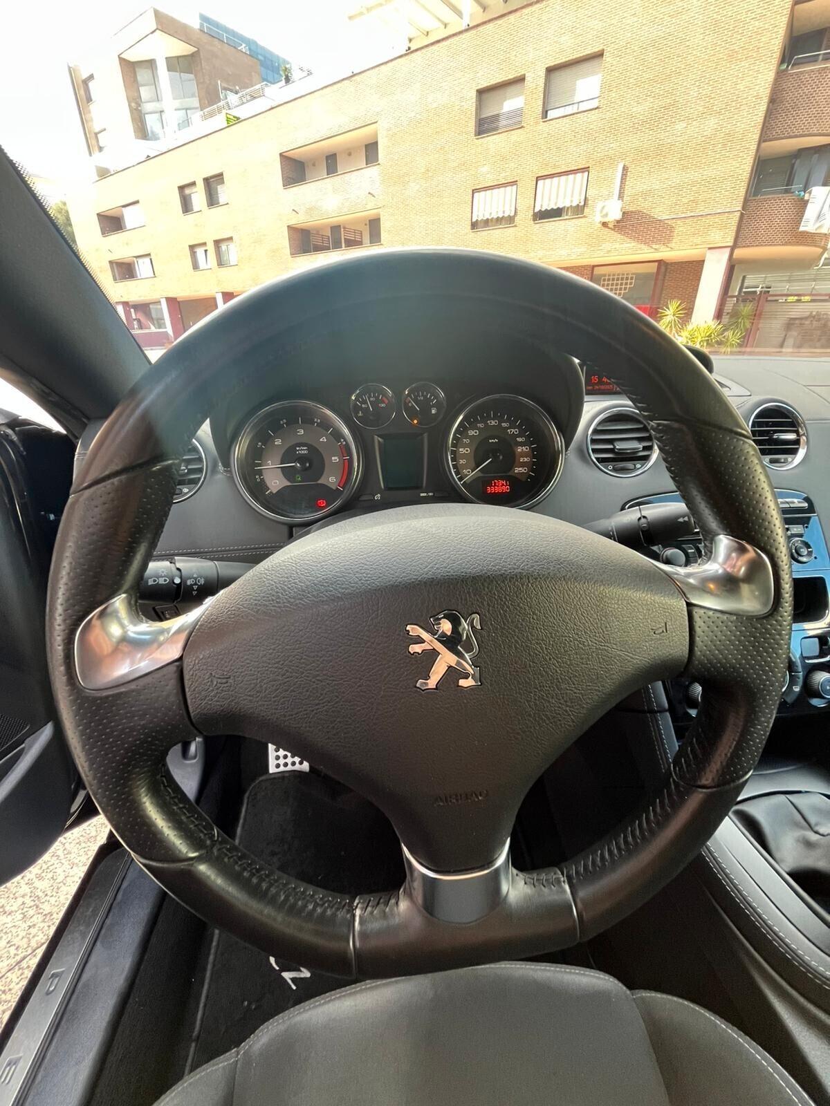 Peugeot RCZ 2.0 HDi 163CV Black Yearling