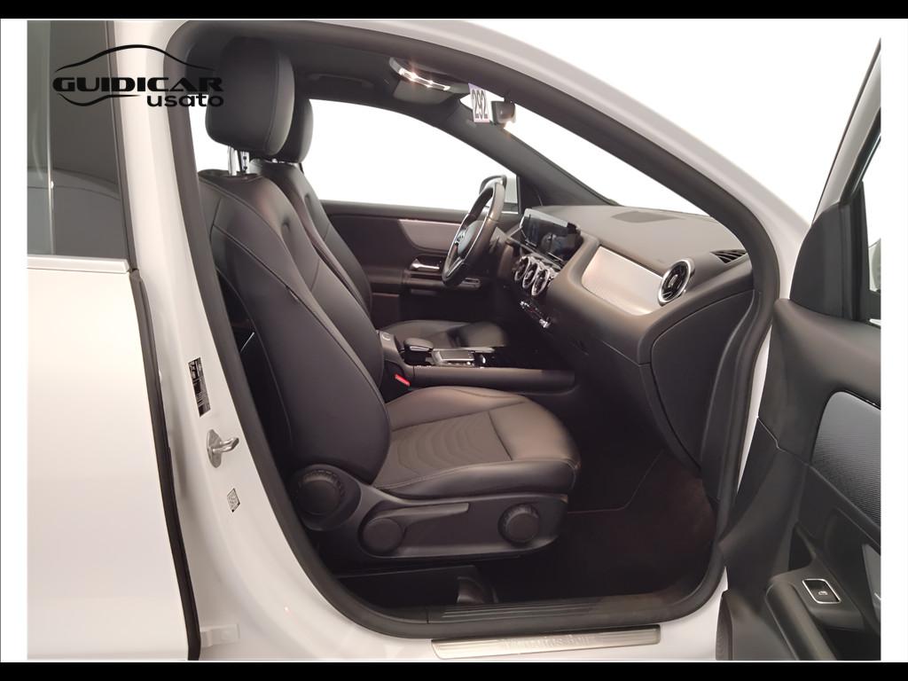 Mercedes-Benz GLA-H247 2020 - GLA 180 d Sport auto