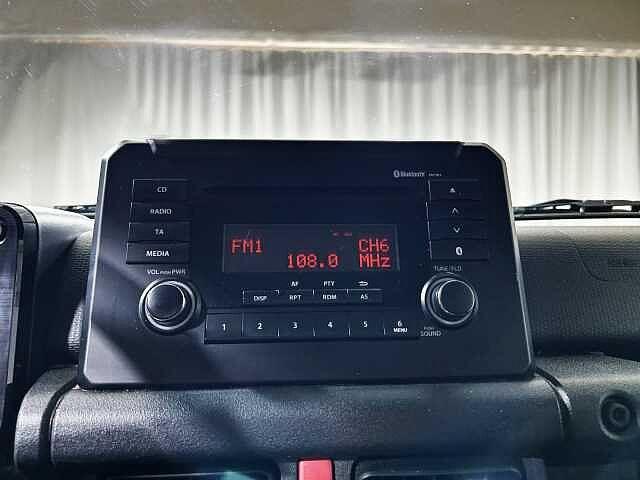 Suzuki Jimny 1.5 5MT Top