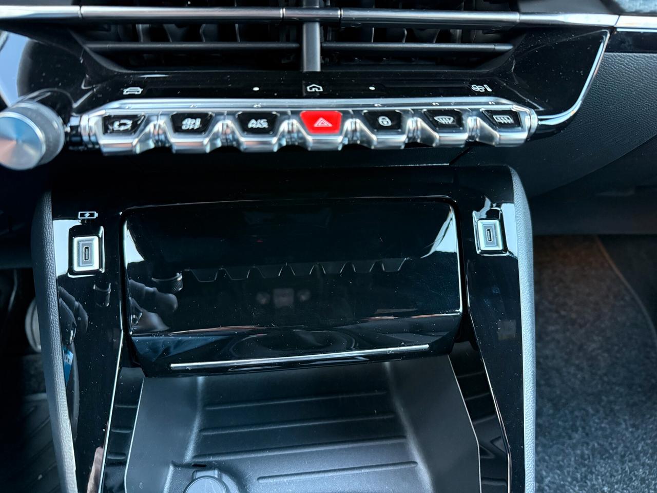 Peugeot 2008 PureTech 100 S&S Allure