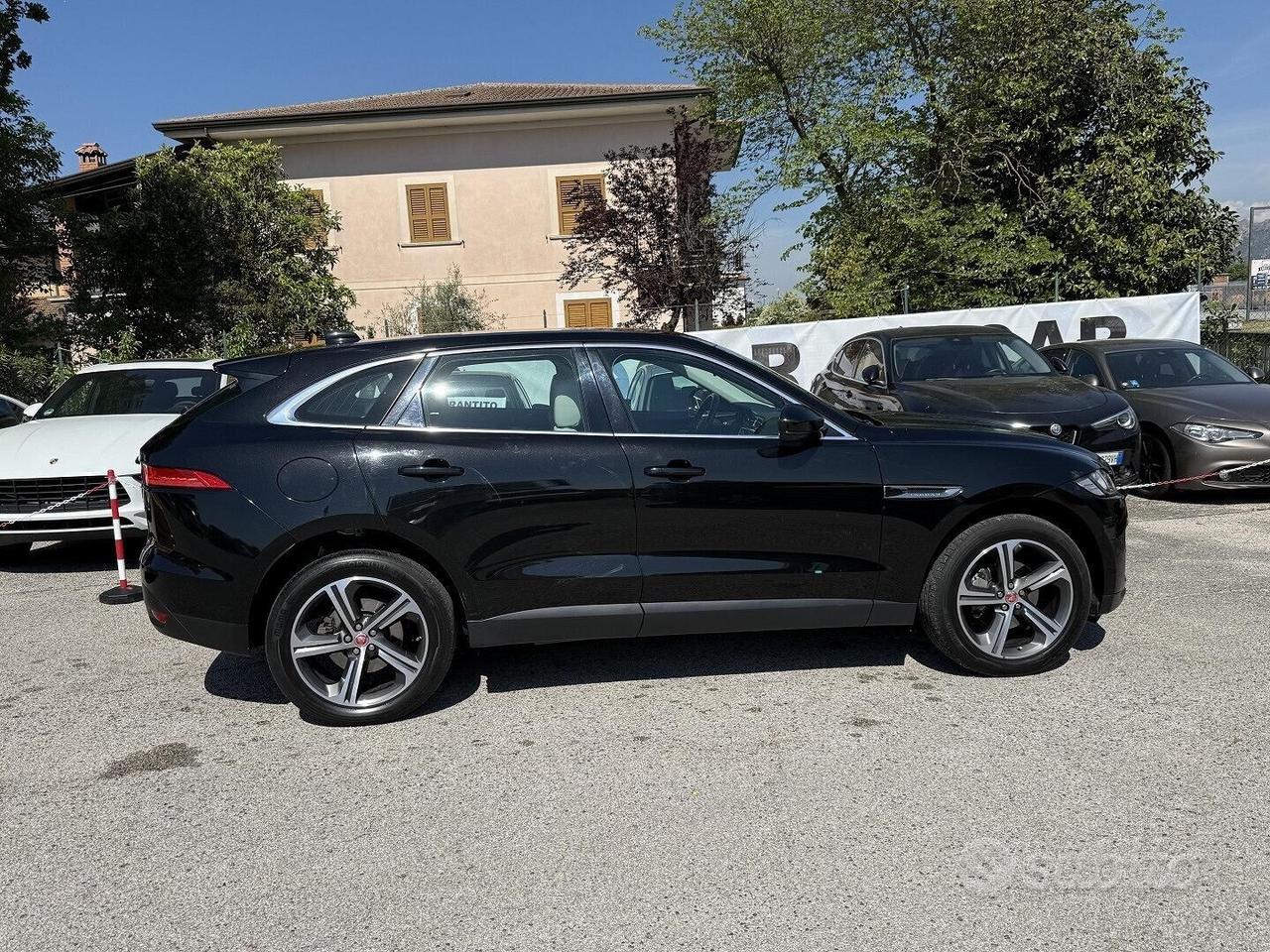 JAGUAR F PACE FULL OPTIONAL GARANZIA 24 MESI