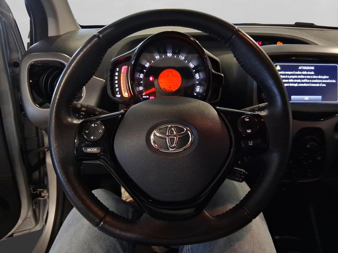 Toyota Aygo Connect 1.0 VVT-i 72 CV 5 porte x-play