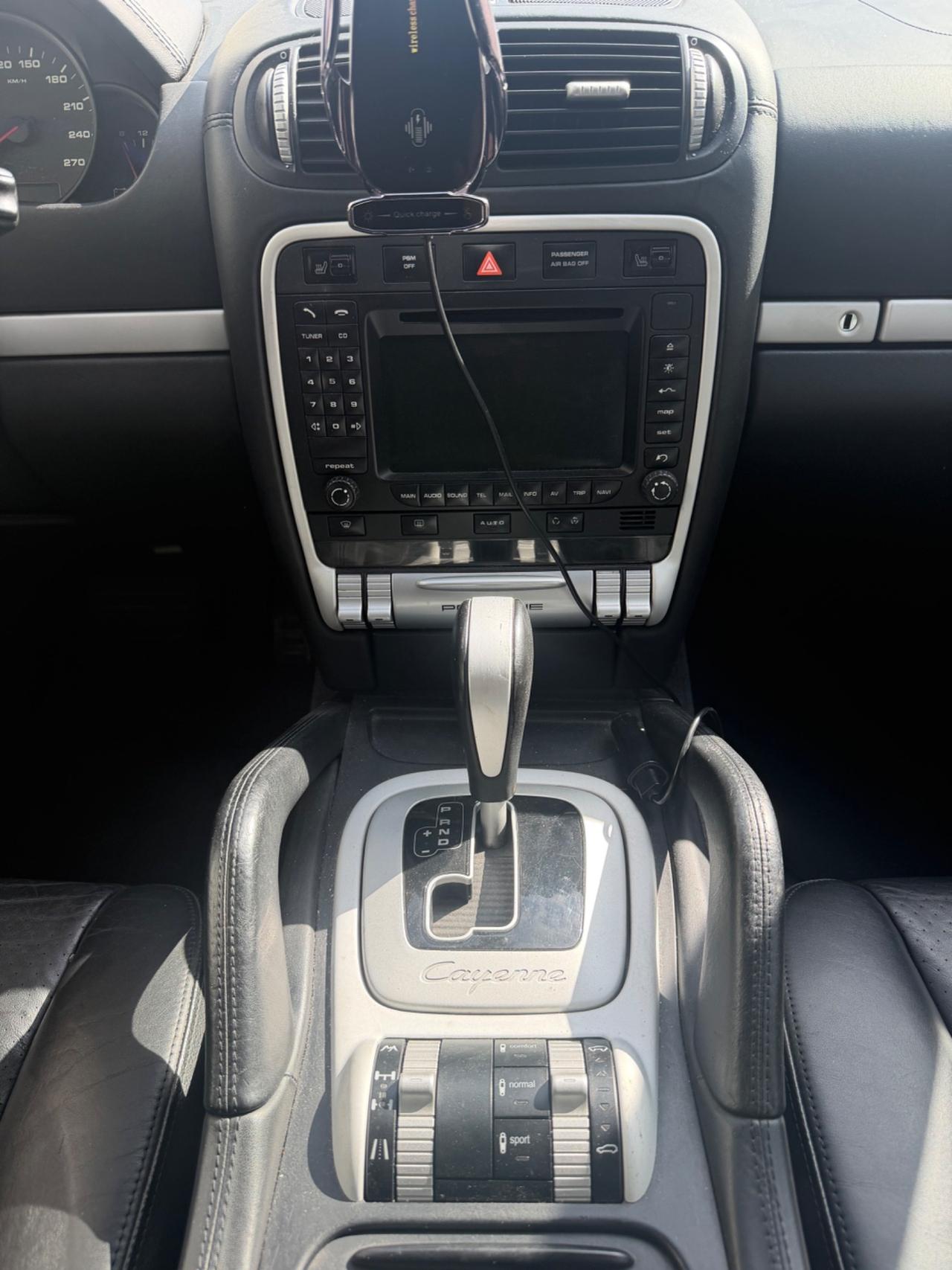 Porsche Cayenne 3.2 V6 full