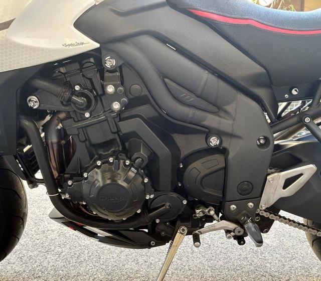 TRIUMPH Tiger 1050 Sport
