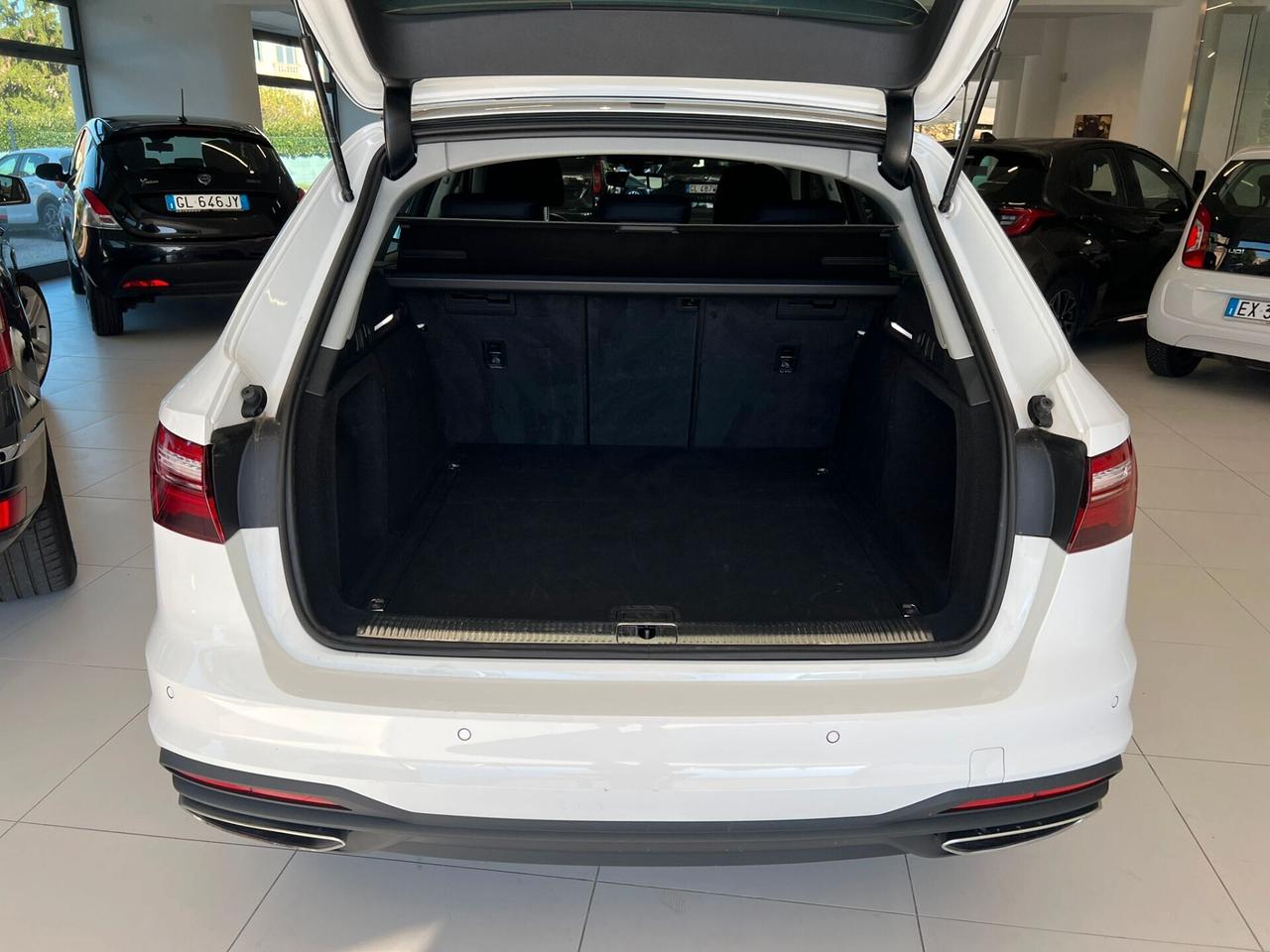 Audi A4 Avant 30 TDI/136 CV S tronic