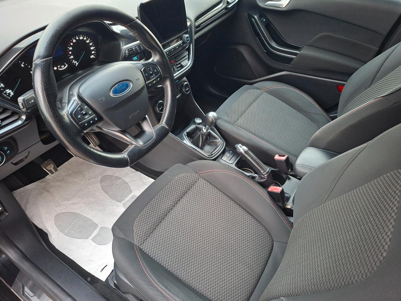 Ford Fiesta 1.5 TDCI ST-line *120CV*