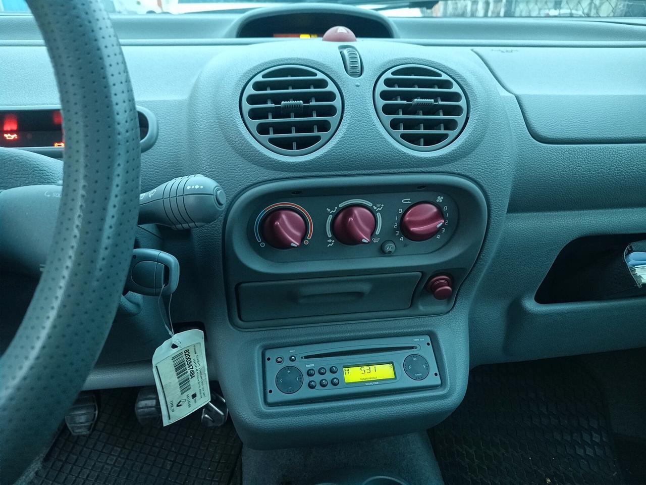 Renault Twingo 1.2 16V Quickshift Privilège