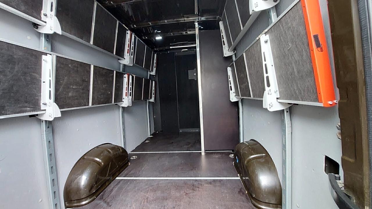 Volkswagen Crafter allestimento ups