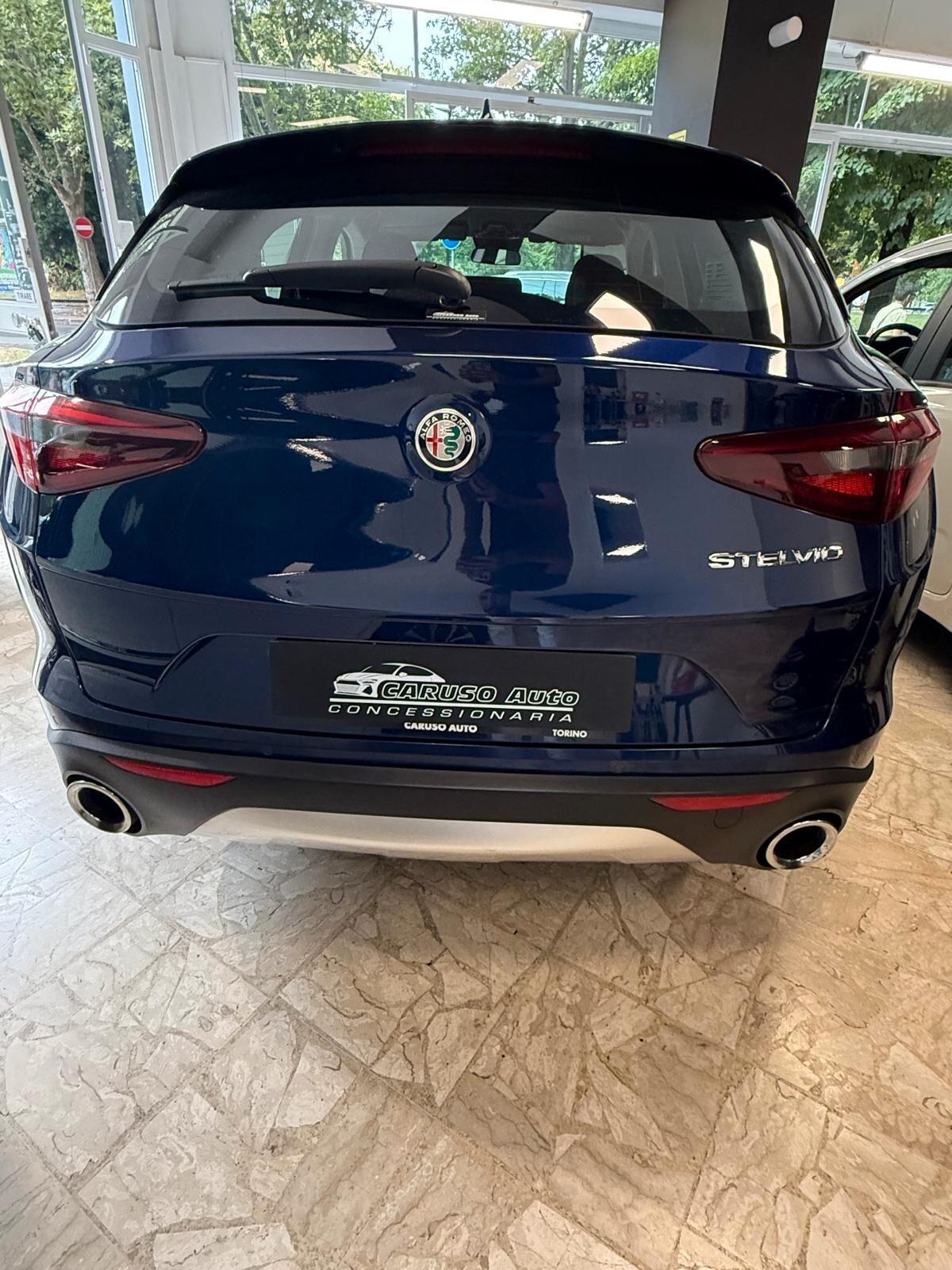 Alfa Romeo Stelvio 2.2 Turbodiesel 160 CV AT8 RWD Business