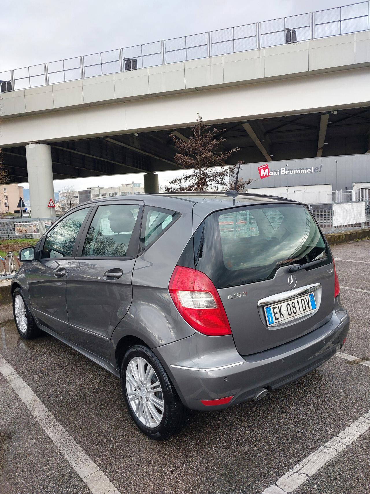 MERCEDES A 180 CDI ELEGANCE 10/2011