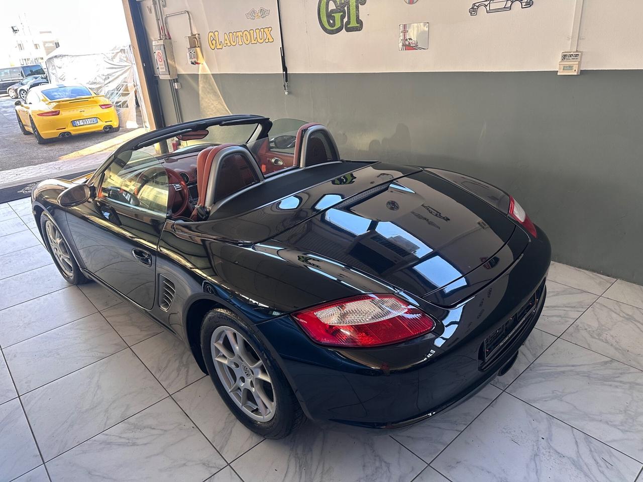 Porsche Boxster 2.7 24V - Permute