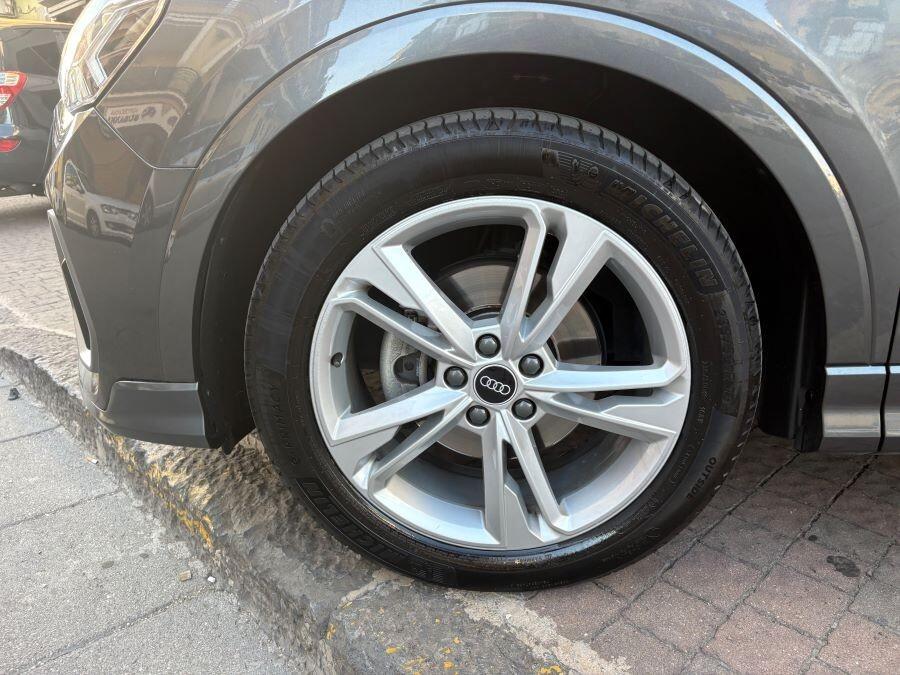 AUDI Q3 2.0 TDI 150 STRONIC SLINE CERTIFICATA NUOV