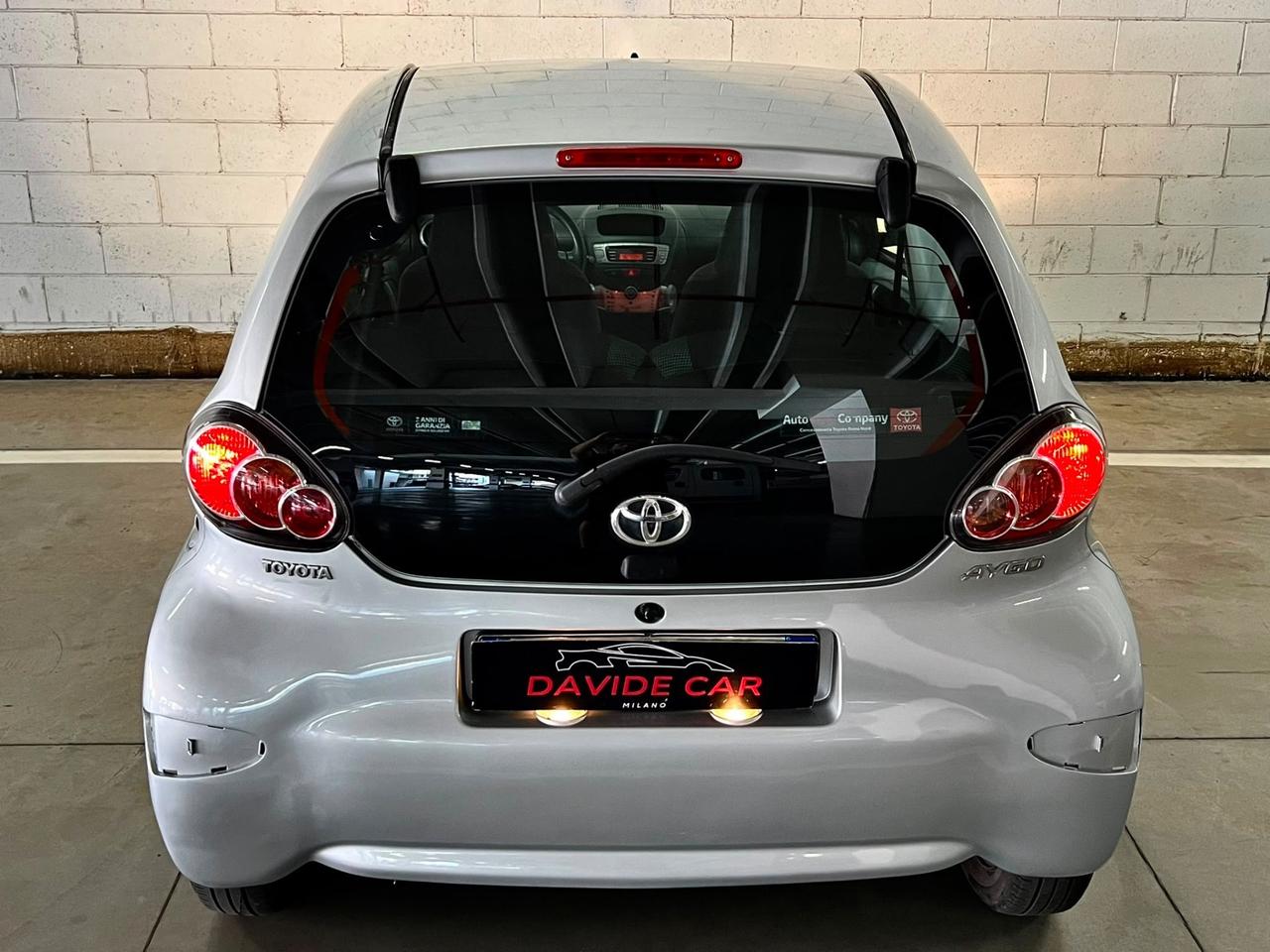 Toyota Aygo 1.0 12V VVT-i 3 porte Lounge Connect MMT