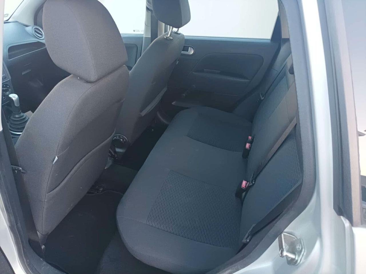 Ford Fiesta 1.4 TDCi 5p. Ghia