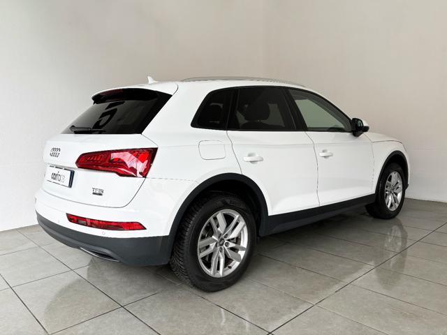 AUDI Q5 2.0 TFSI quattro S tronic Business Sport