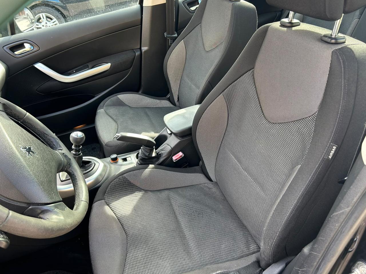 Peugeot 308 2.0 HDI Feline *TETTO