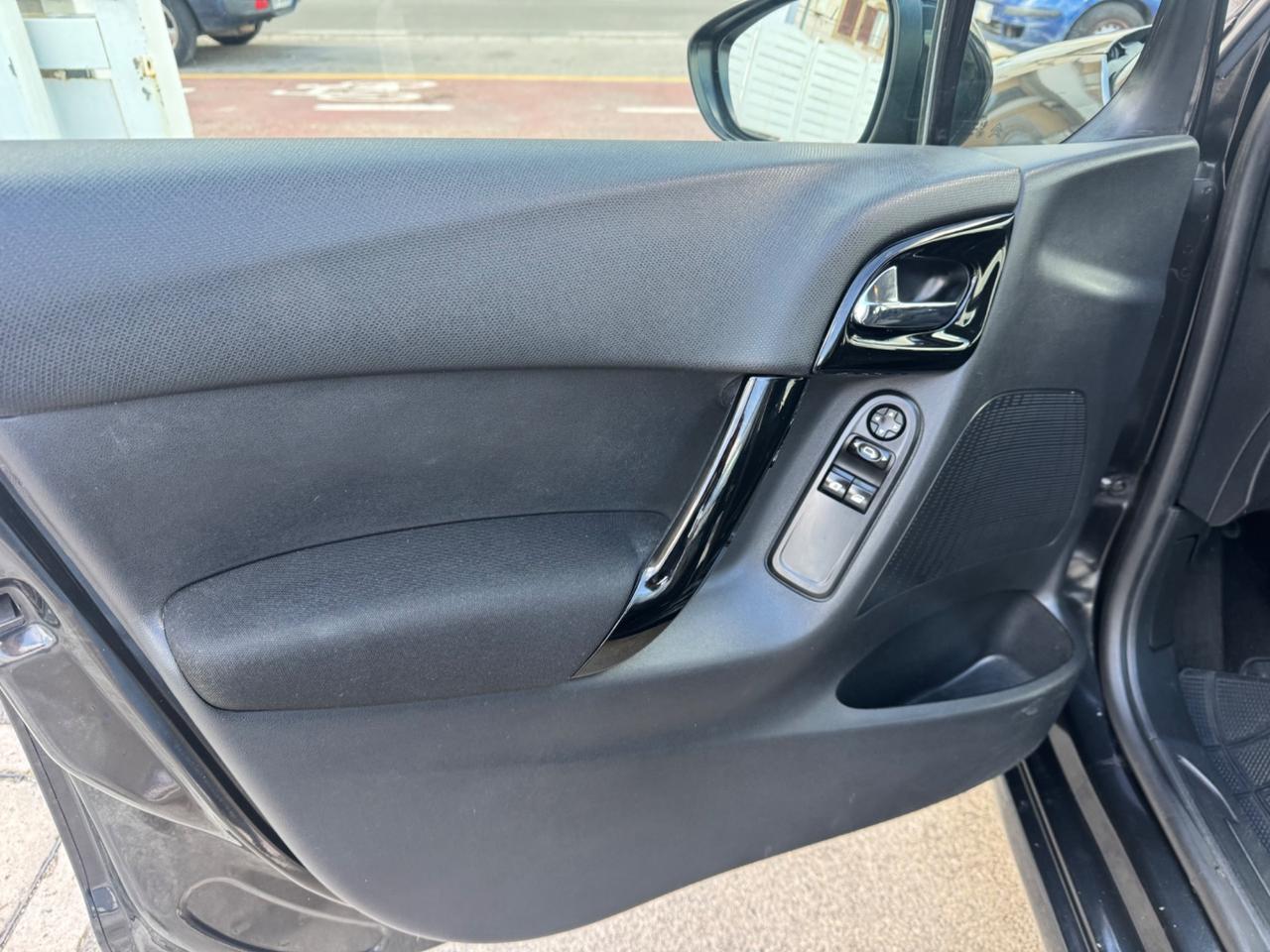 Citroen C3 1.1 BENZINA 60CV 2010