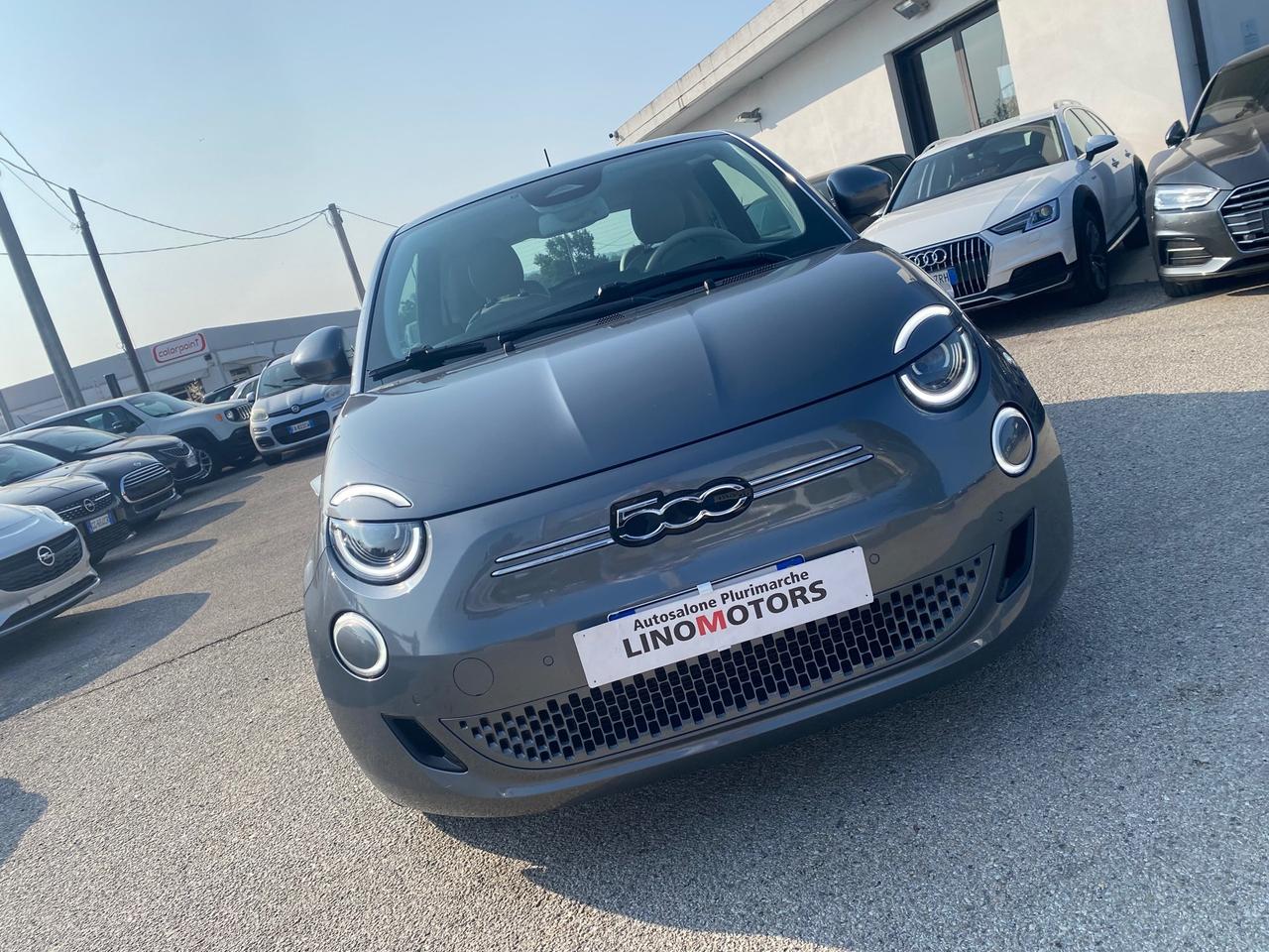 Fiat 500 500e Berlina 42 kWh La Prima