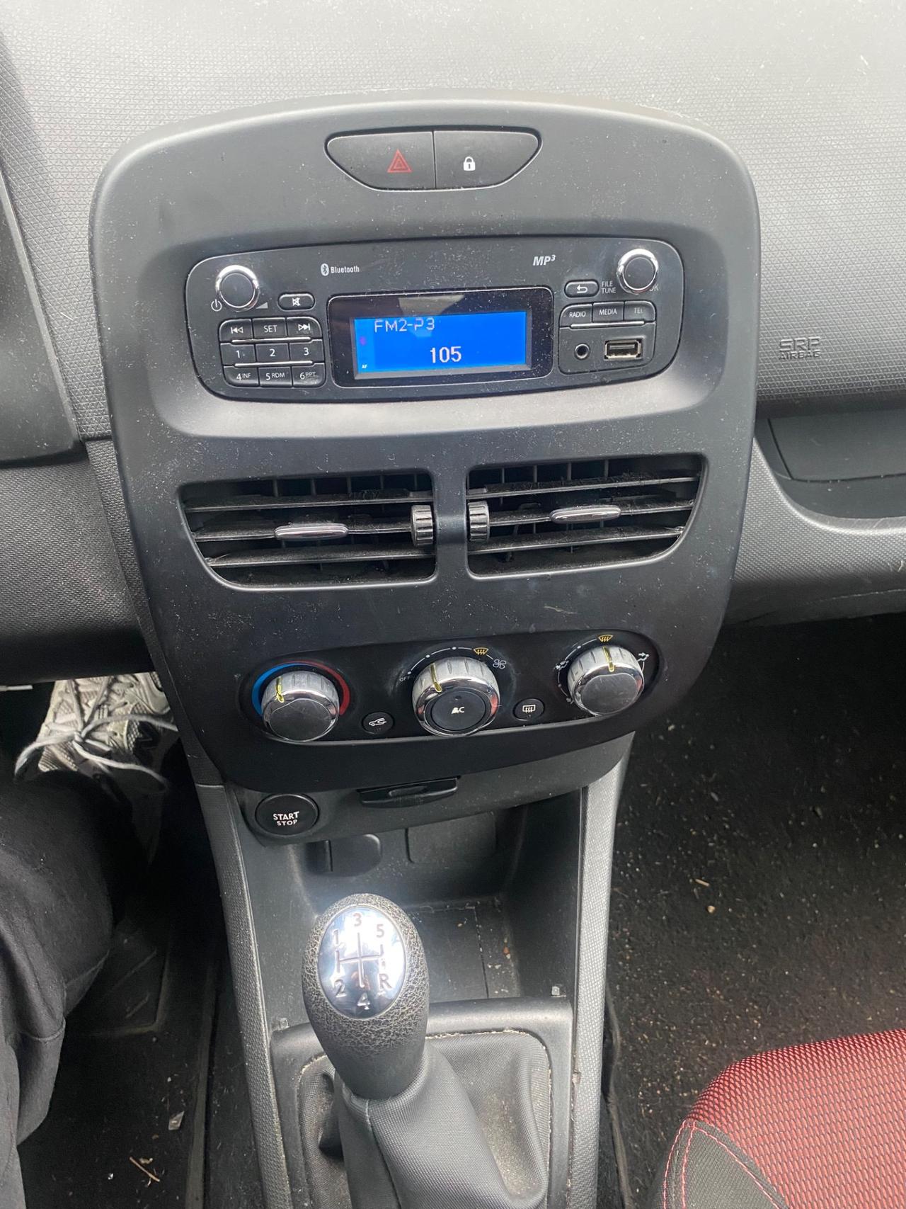 Hyundai i10 1.0 MPI Sound Edition