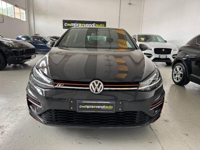 VOLKSWAGEN Golf 1.5 TSI ACT Sport R-LINE