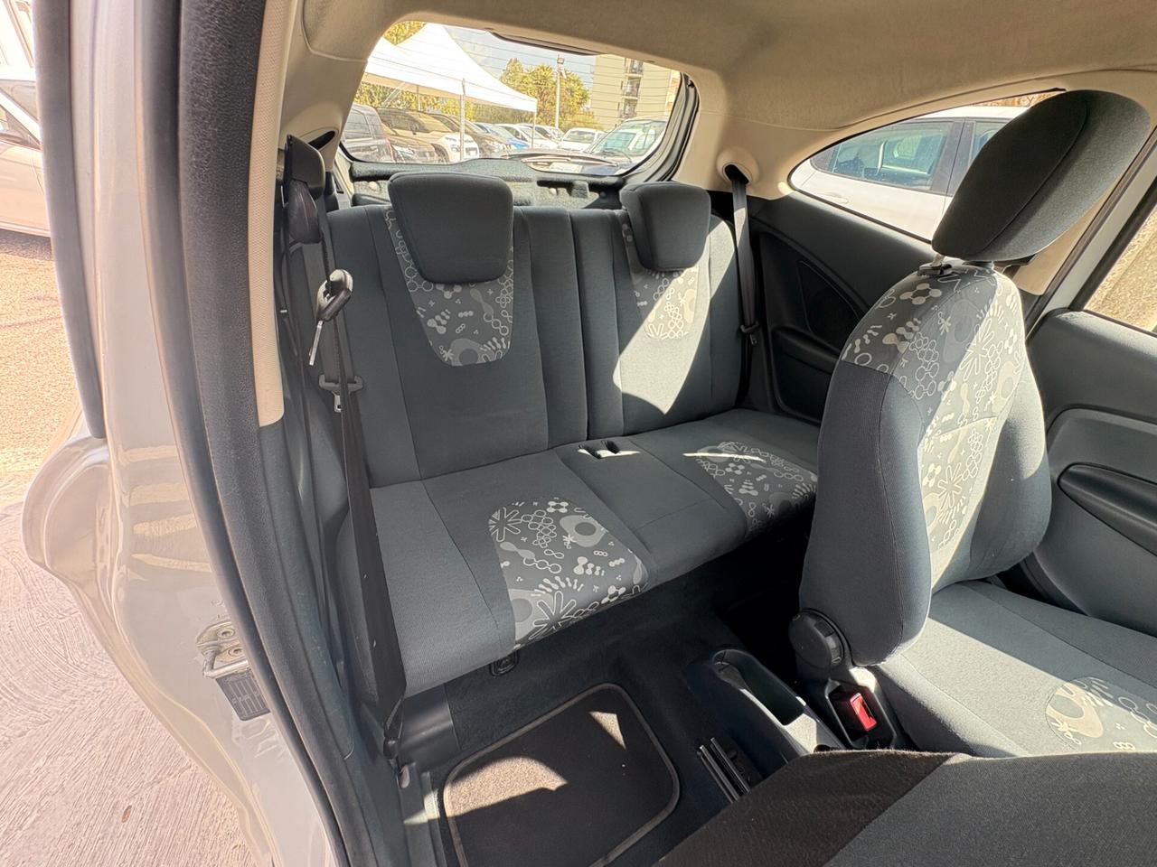 Ford Ka 1.3 TDCi 75CV Titanium