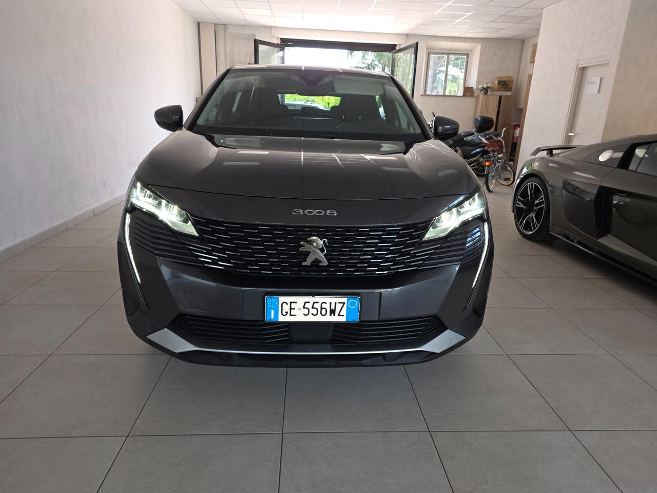 Peugeot 3008 BlueHDi 130 S&S EAT8 Active Business