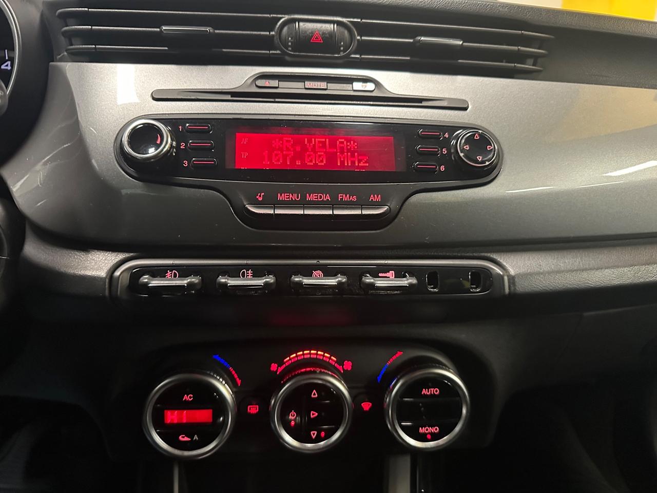 Alfa Romeo Giulietta 1.6 JTDm-2 105 CV Distinctive