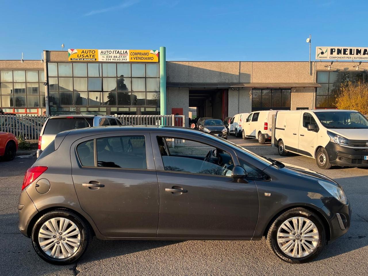 Opel Corsa 1.2 5 porte Club