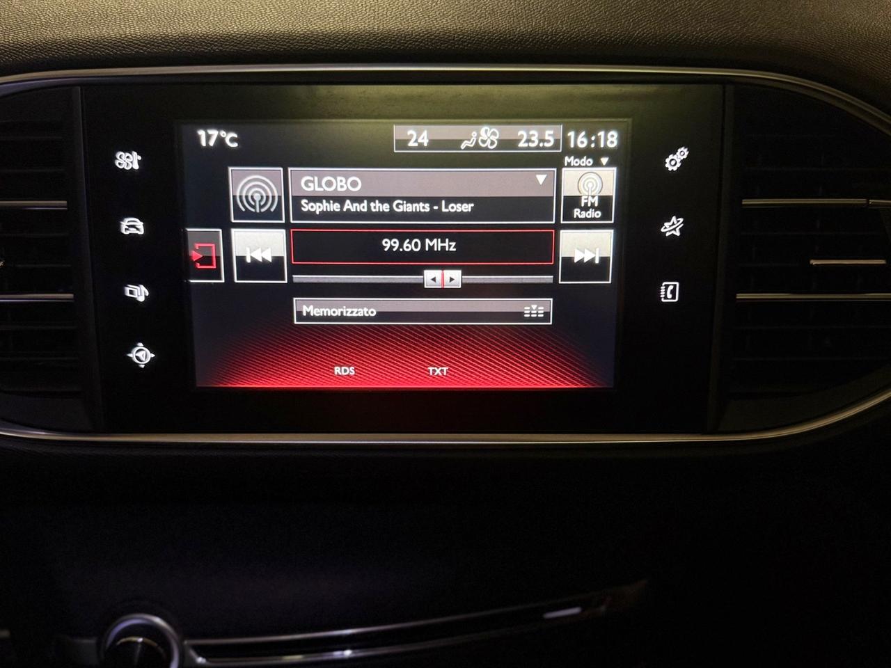 MERAVIGLIOSA PEUGEOT 308 GT CON TETTO PANORAMICO CON 128.162 KM