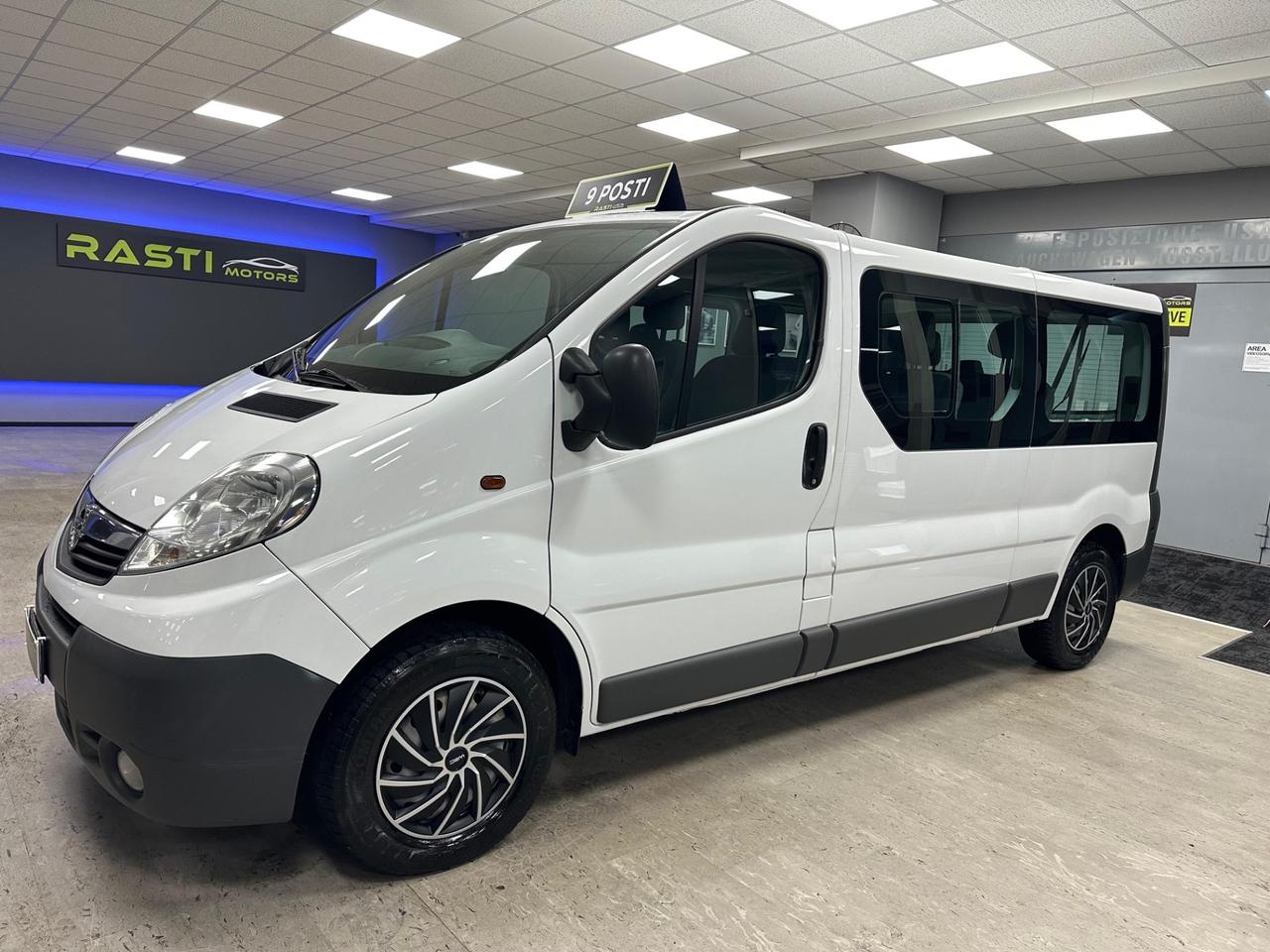 Opel Vivaro 29 2.0 CDTI PC-TN Furgone Vetrato Fap 9 POSTI