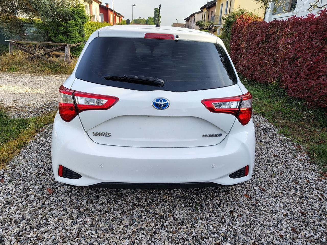 Toyota Yaris 1.5 Hybrid 5 porte Style*Autocarro N1*4 Posti*Iva Esposta