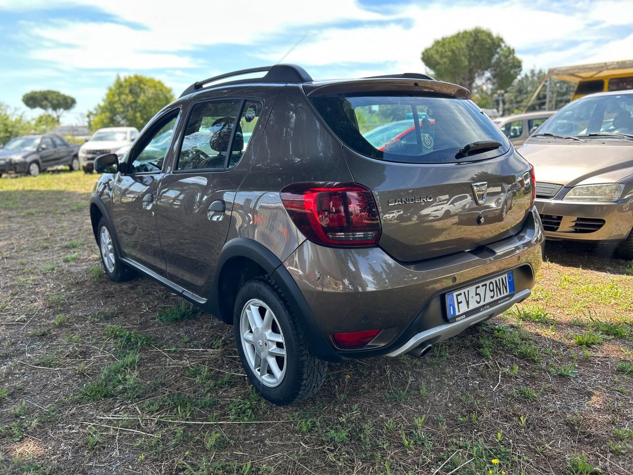 Dacia Sandero Stepway 0.9cc*NAVI*GPL FABBRICA*NEOPATENTATI*