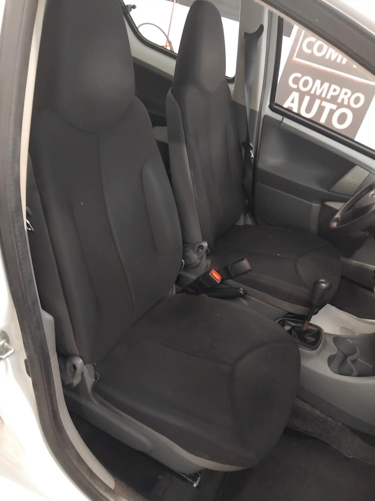 Toyota Aygo 1.0 12V VVT-i 5 porte Deep Ocean Connect