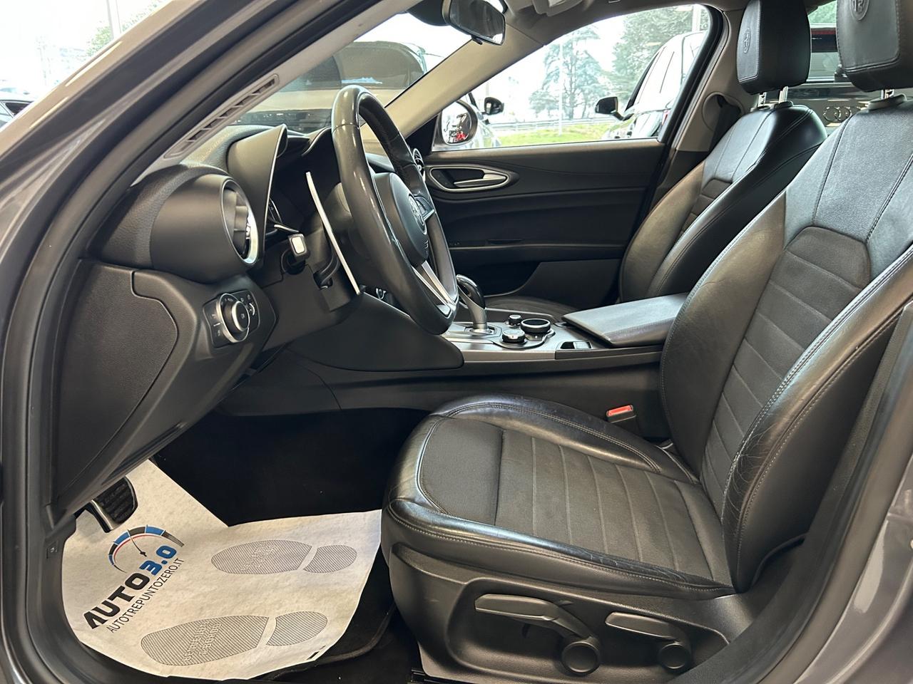 Alfa Romeo Giulia 2.0 Turbo 200 CV AT8 Super