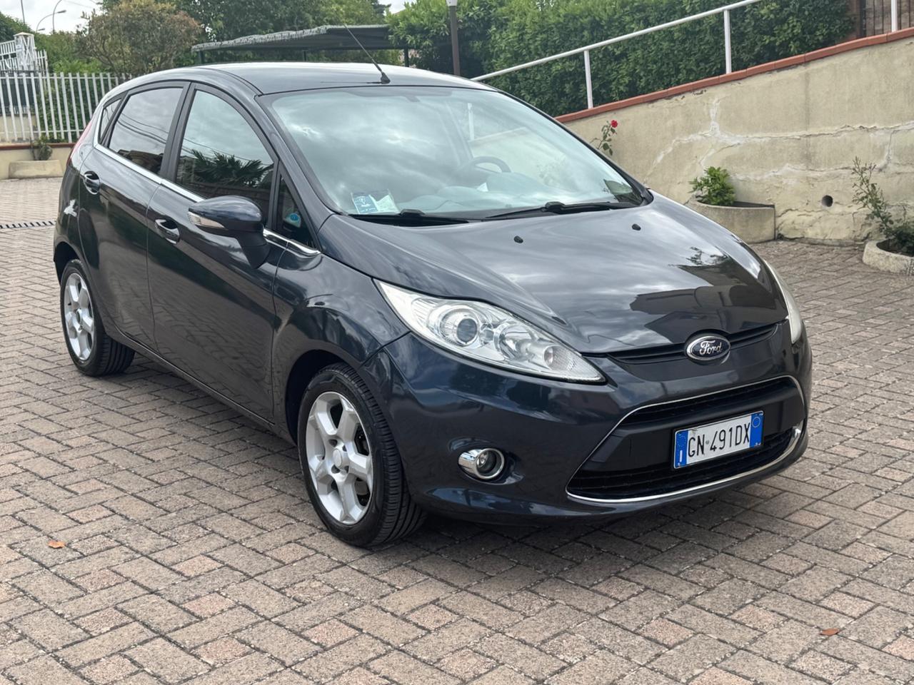 Ford Fiesta 1.4 5 porte Bz.- GPL Titanium