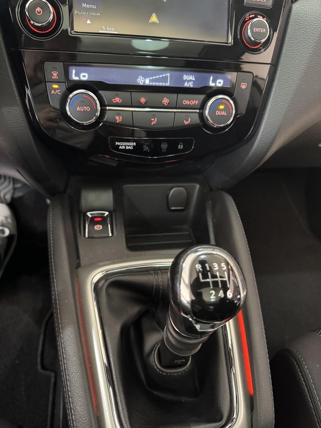 Nissan QASHAI 1.6 DCi N-Tech Tetto-Navigatore