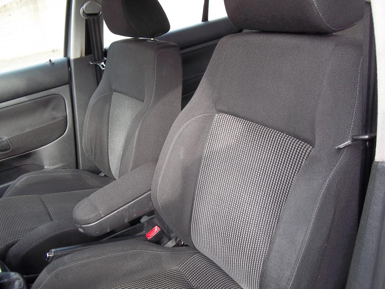 Volkswagen Golf IV Highline 1.6 5p 105cv Uniproprietario Euro 4