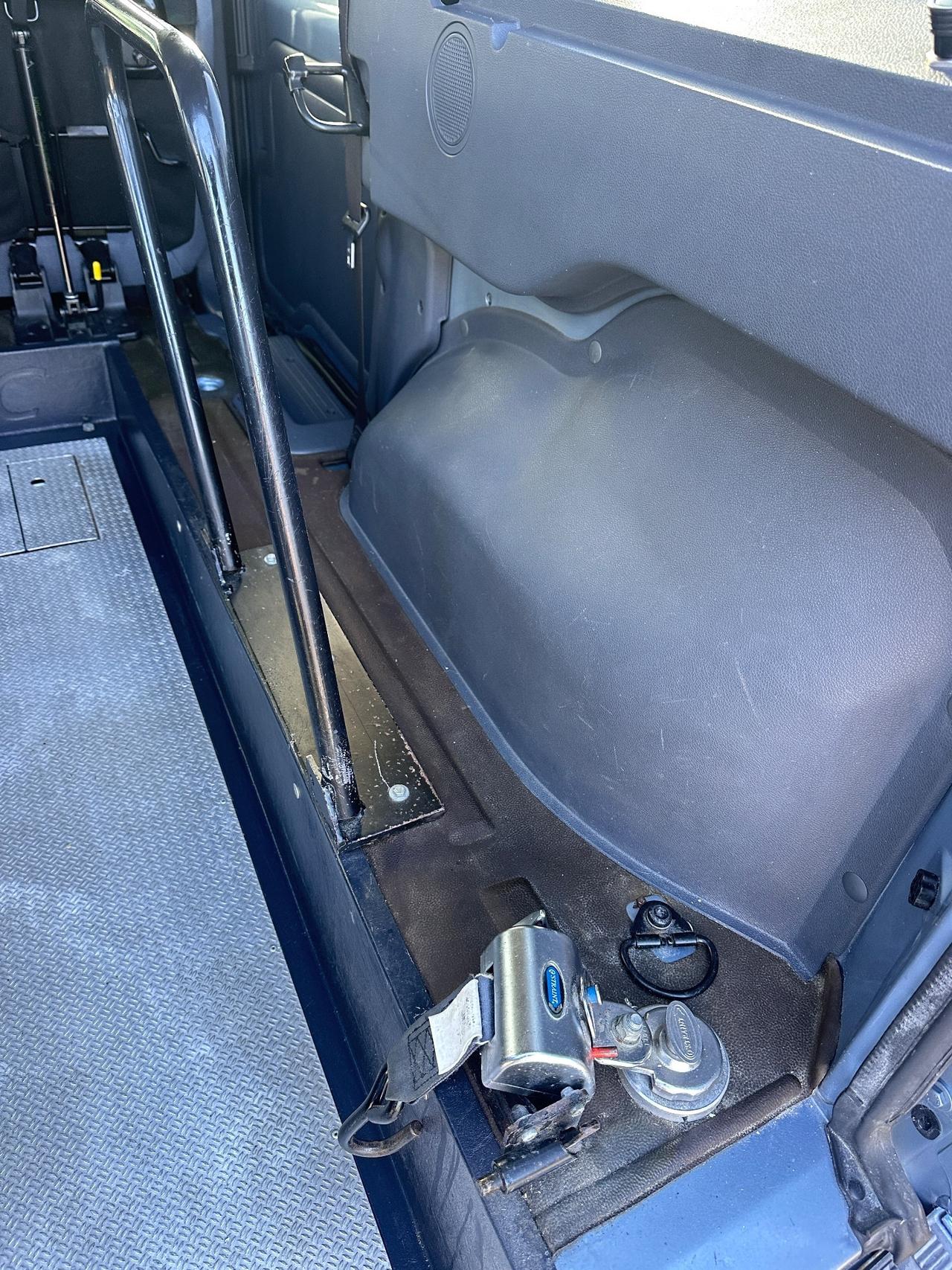 Ford Transit Connect TRASPORTO DISABILI -2007