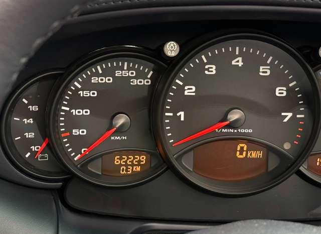 Porsche 996 911 Carrera Cabrio 3.4