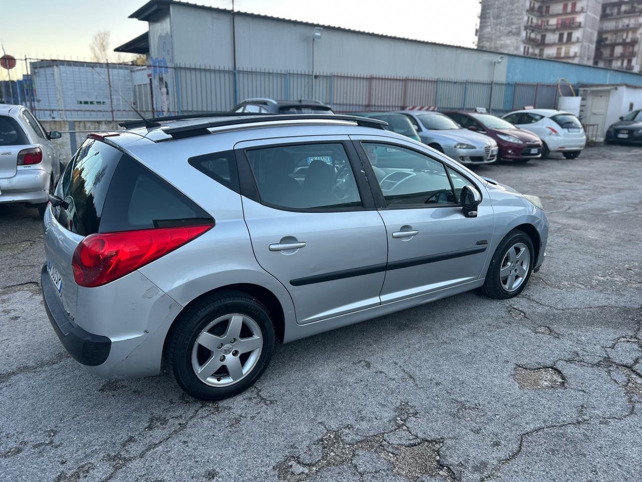 Peugeot 207 1.4 8V 75CV 5p. X Line