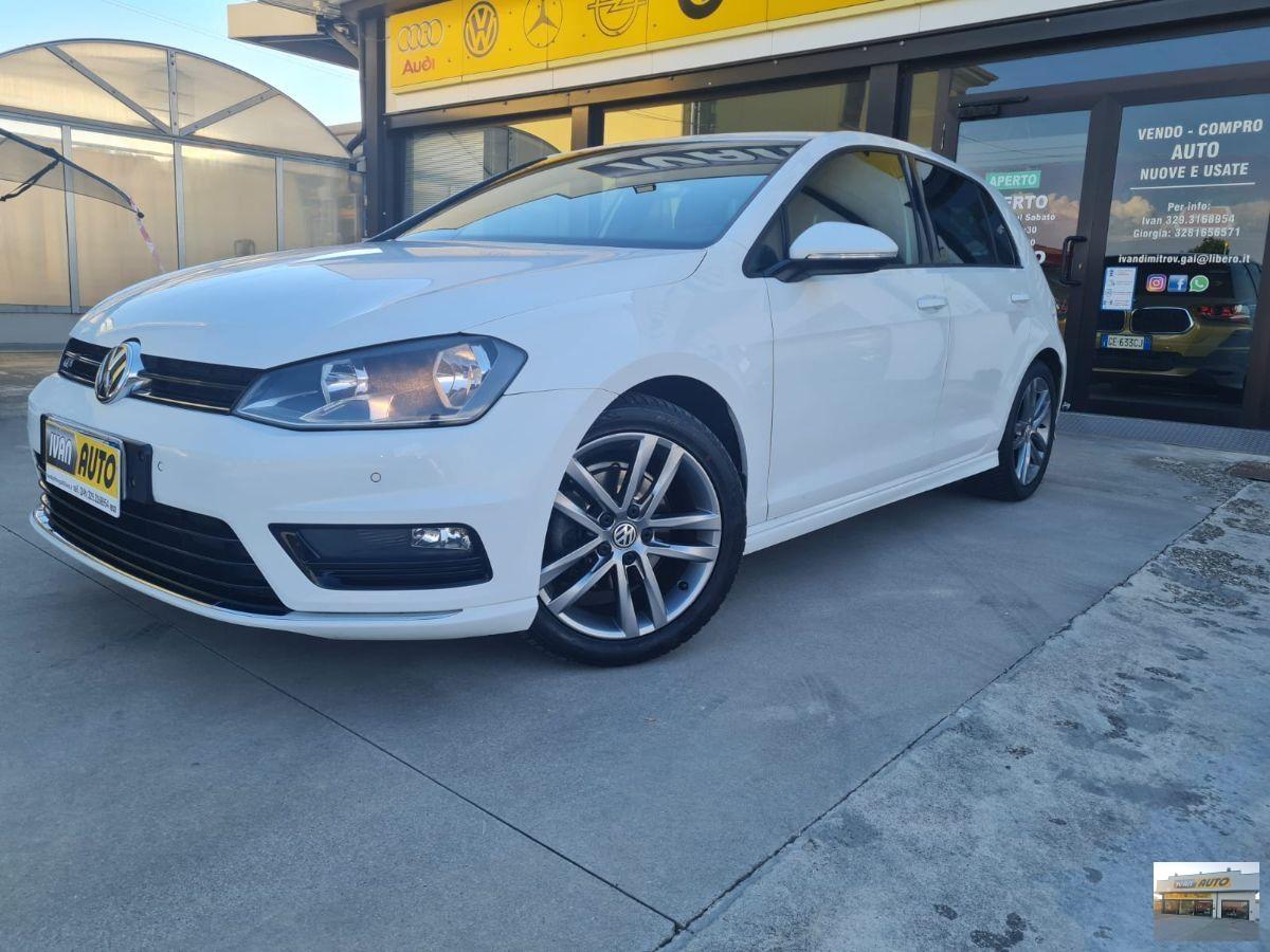 VOLKSWAGEN Golf R-Line-Euro 6B-Neopatentati