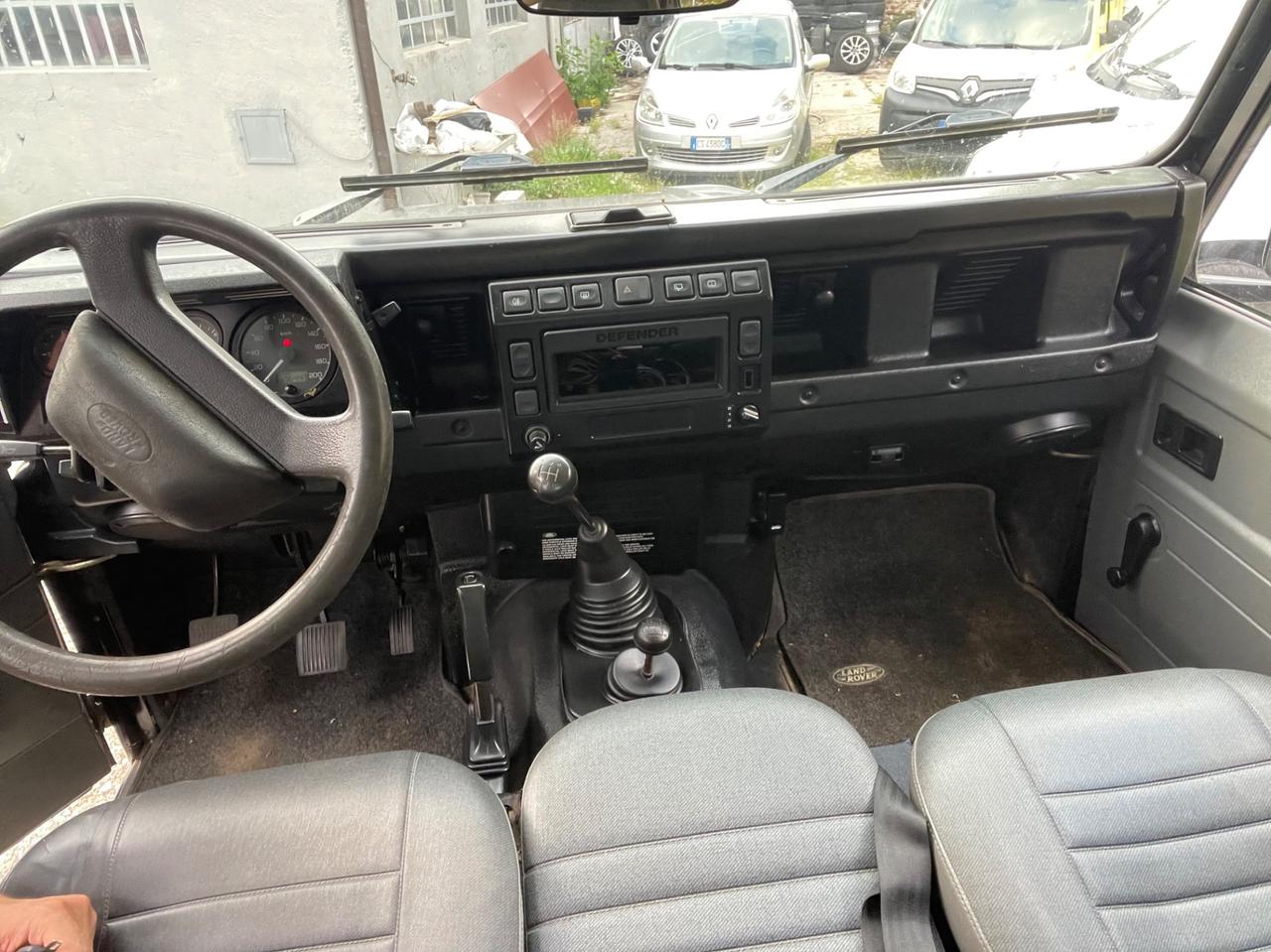 Land Rover Defender 90 2.5 Td5 Station Wagon SE