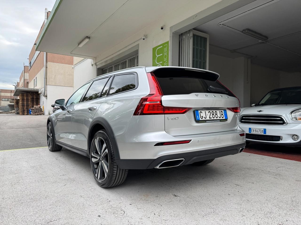 Volvo V60 CC 2.0b4 AWD GEARTRONIC GARANZIA 24 MESI