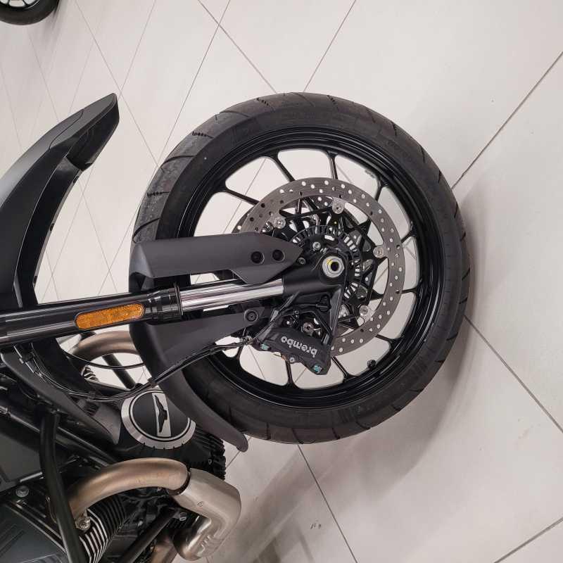 Moto Guzzi V85 Strada - 2025