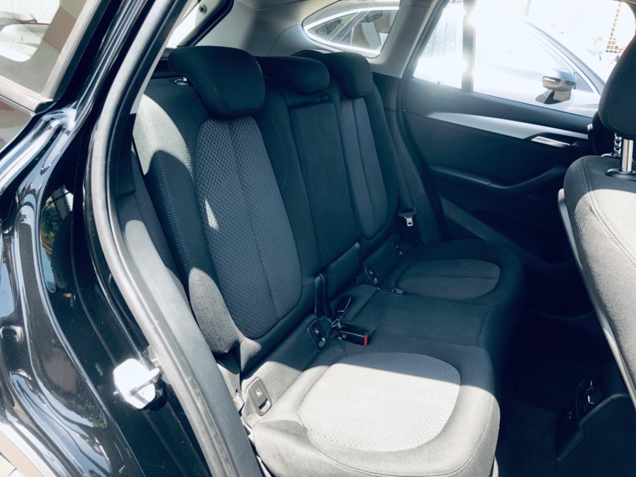 Bmw X1 sDrive16d BUSINESS -AUTOMATICA