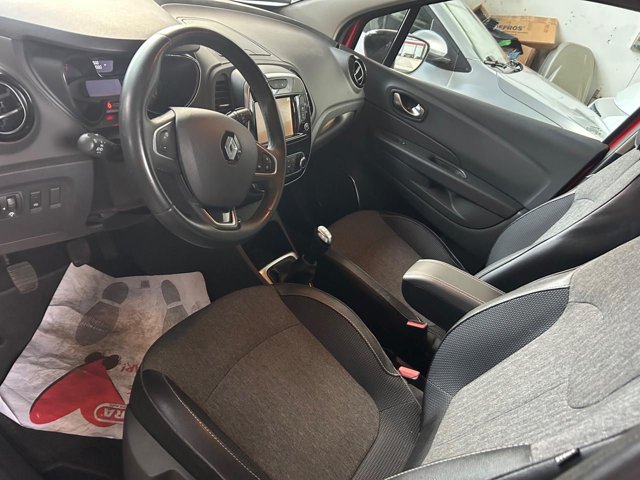 Renault Captur TCe 12V 90 CV Sport Edition2