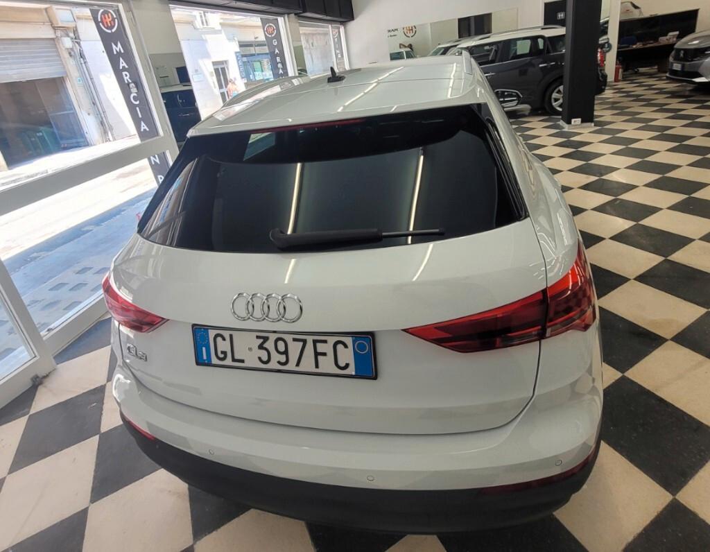 Audi Q3 35 TDI S tronic Business Advanced