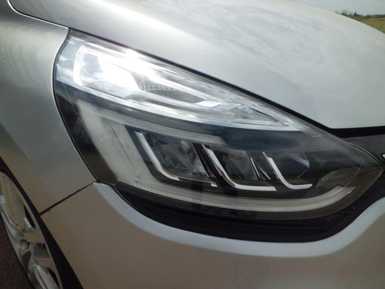 Renault Clio dCi 8V 90 CV 5 porte Moschino Intens